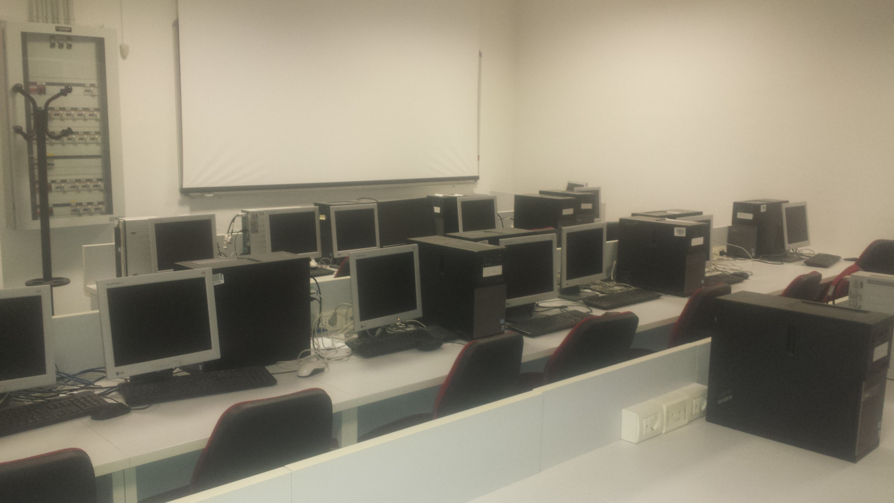 Laboratorio ISISLab nel campus di Fisciano: laboratorio ISISLab (3 ottobre 2014)